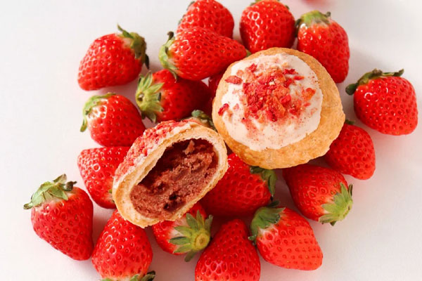 季節のつむぎパイ～いちご～ 断面と質感